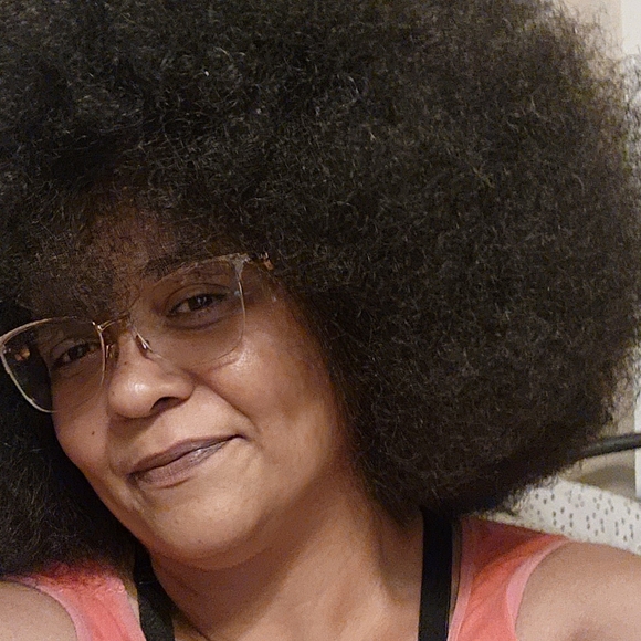 Meet your Posher, Rachel - Picture 9 of 16